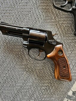 CZ 50, CZ 83 a taurus 38 špeciál - 4