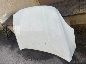 Volvo V40 predna kapota - 4