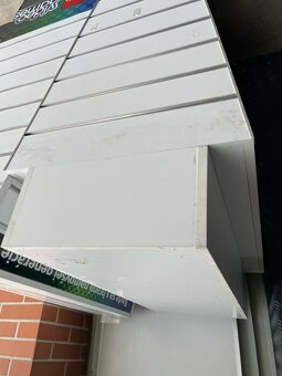 prezentačné regále obchodné stojany - 4