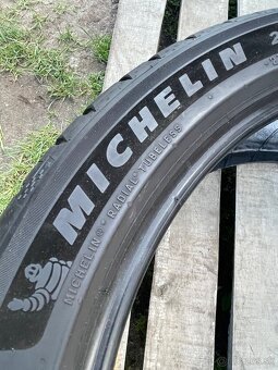 Michelin 235/45 R19 2x=200e - 4