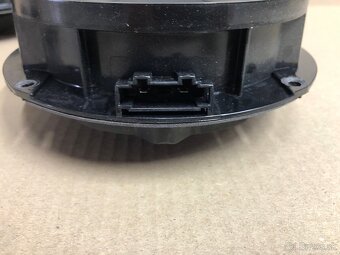 Reproduktory OEM originál Passat B8 - 4