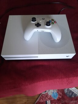 X box one s - 4