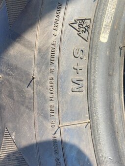 zimní pneu TOYO 235/65R16 C vzorek 7mm - 4