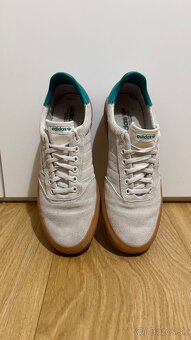 Adidas 3mc vel 42 2/3 - 4