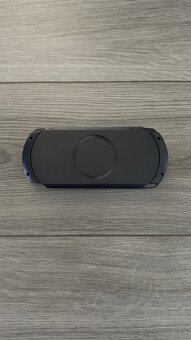 Sony PSP-E1004 - Street - 4