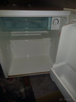 Predám chladničku s mrazničkou - 4