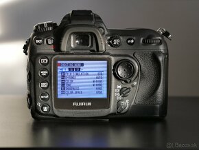 Fujifilm Finepix S5 Pro - 4