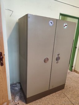 3ks Trezor všetky funkčné aj kľúče. - 4