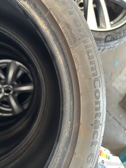 215/45R17 - 4