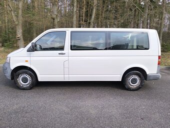 VW TRANSPORTER 2,5 TDi LONG-9-míst - 4