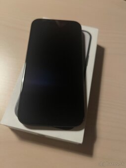 Apple iPhone 15 256Gb - 4