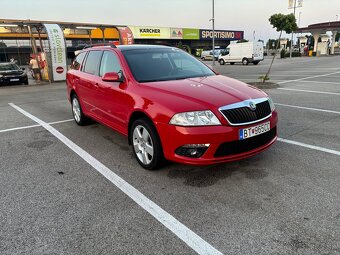 Škoda octavia 2 2.0TDI 4x4 RS-line - 4