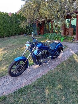 HONDA VT 1300 CX FURY - 4