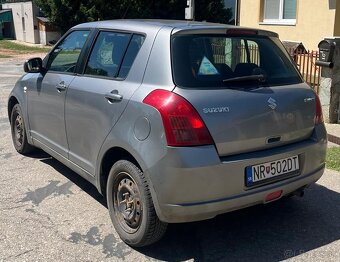 Suzuki Swift - 4