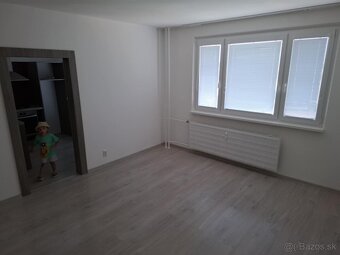 Prenajom 1 izbový byt - 4