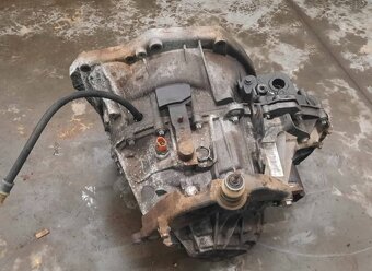 Rozpredam opel vivaro renault trafic 1,9 dci 2,0 dci 2,5 dci - 4