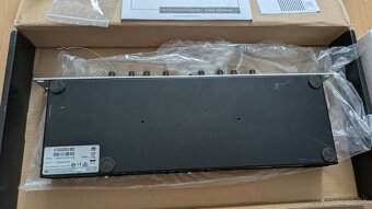DBX 223XS crossover - 4