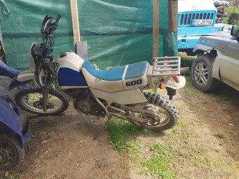 Suzuki DR 600 - 4