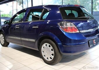 Opel Astra 1,7 CDTi nafta manuál - 4