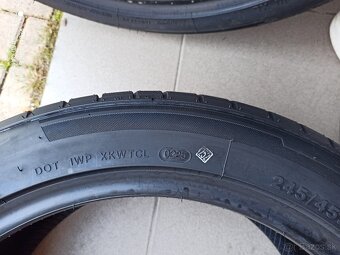 letne pneu 245/45 R18 - 4