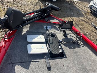 motorový čln Tracker Pro 175 Team, Garmin udh9+force - 4