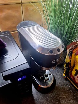 Kávovar Delonghi - 4