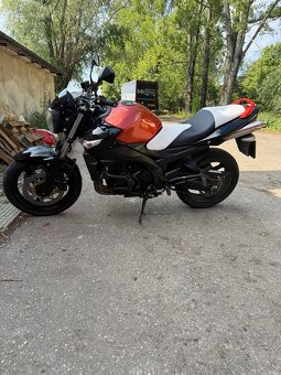 Sutuki GSR600 - 4