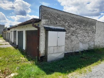 GARÁŽ na predaj v Lučenci na Rúb. II pri Ajaxe. - 4