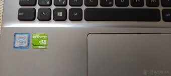ASUS VivoBook Max X541 - 4