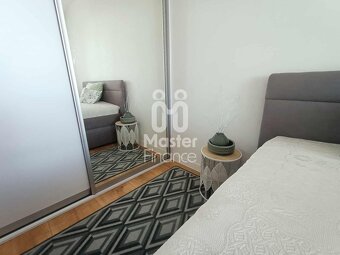 NA PREDAJ KRÁSNY 3-IZBOVÝ BYT  zrekonštruovaný - 4