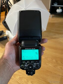 NIKON D3200 , blesk Nikon SB-900 plus výbava - 4