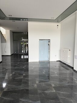 Prenajmem administrativne,zdravotnicke priestory v Rakovej - 4