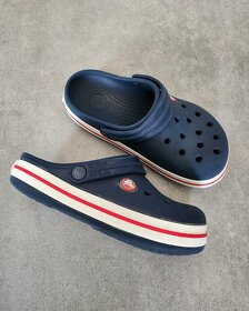 Šľapky Crocs J5 - 4