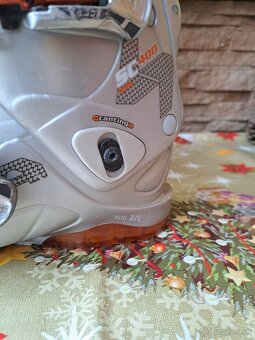 Lyže a lyžiarky - 4