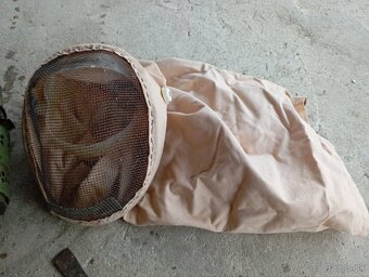 Včelárske veci - 4