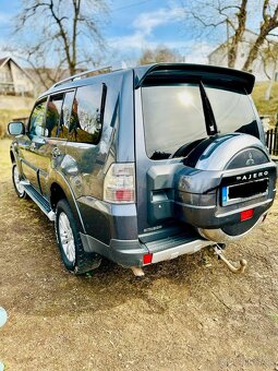 pajero 3.2 di-d 7 miestne 4x4 - 4