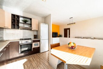 Praktický 4 izbový byt vo výbornej lokalite, Rosná ul. Košic - 4