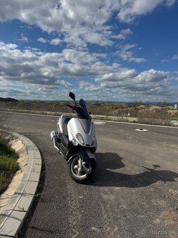 Yamaha Majesty 125 skúter - 4