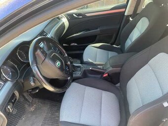 Škoda Superb 1,4 turbo, r.2009 - 2.400 EUR - 4