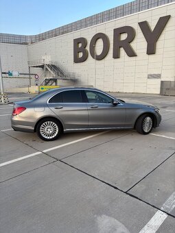 Mercedes C - 4