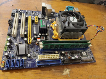 Foxconn A74ML-K, AMD Phenom II X4 945, DDR2 4GB - 4