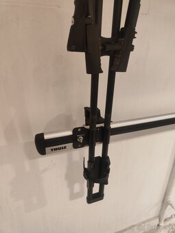 Thule Evo priečniky pre Kia ceed sw a 2 držiaky na bicykle - 4