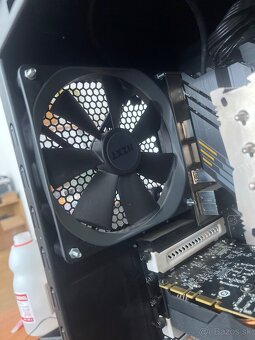 Tichý herný PC – Ryzen 5, 32 GB RAM, GTX 1080, SSD - 4