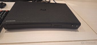 Samsung TV + Samsung DVD - 4