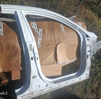 Blatník zadný Karosárske diely Kia Sportage 3  r.v 2011 - 4