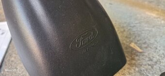 Predám strešné nosiče Orig Ford Focus mk3 hatchback/sedan - 4