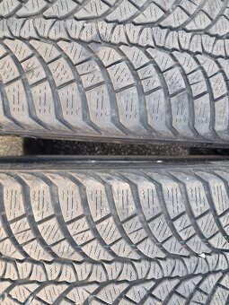Predám zimné gumy 235/40 r19 - 4