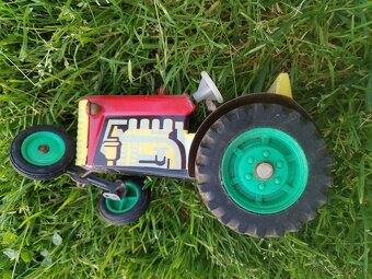 Hračka traktor KND na diely - 4