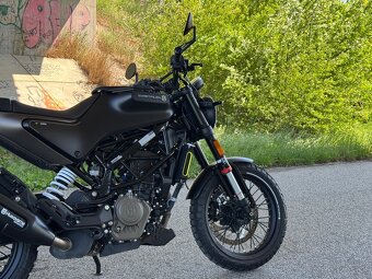 Husqvarna Svartpilen 125 2023, krasny stav - 4