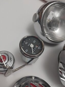 Jawa pionier 50 - PREDNÉ SVETLO ,TACHOMETER,SPÍNAČKA,BZUČÁK - 4